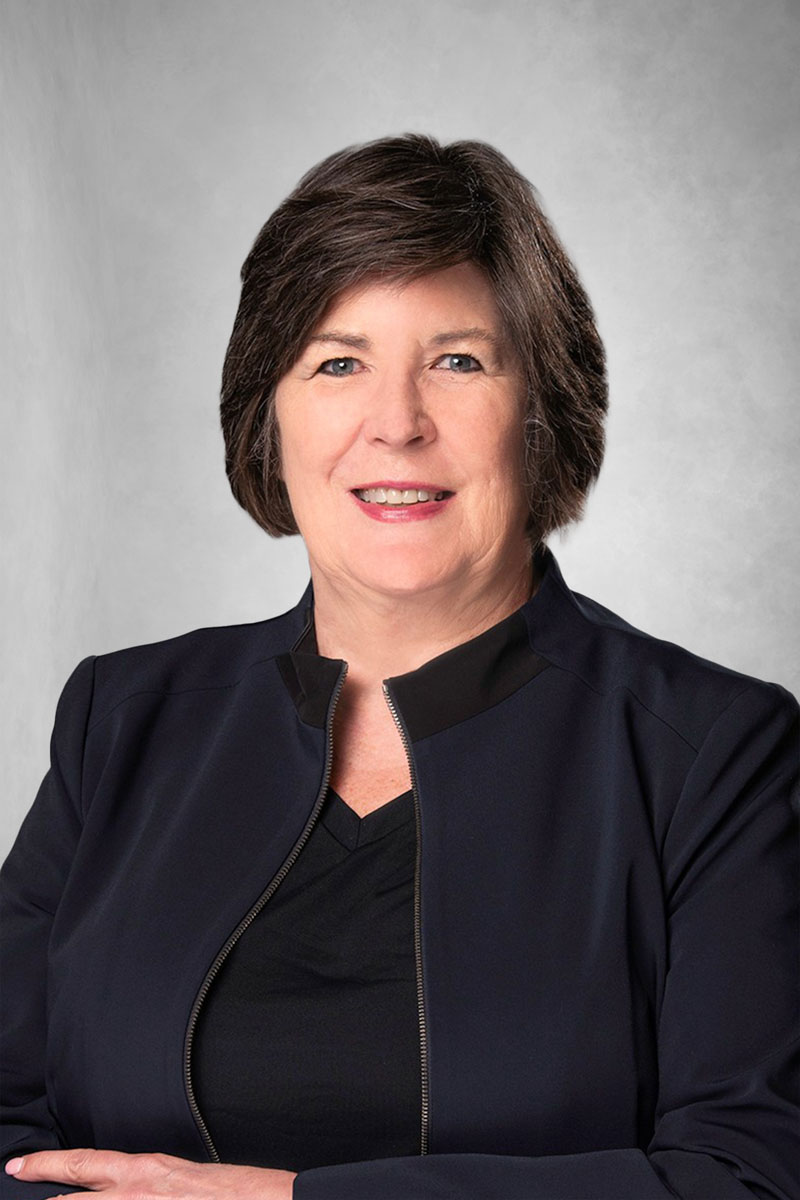 Janet Smith Holbrook headshot.