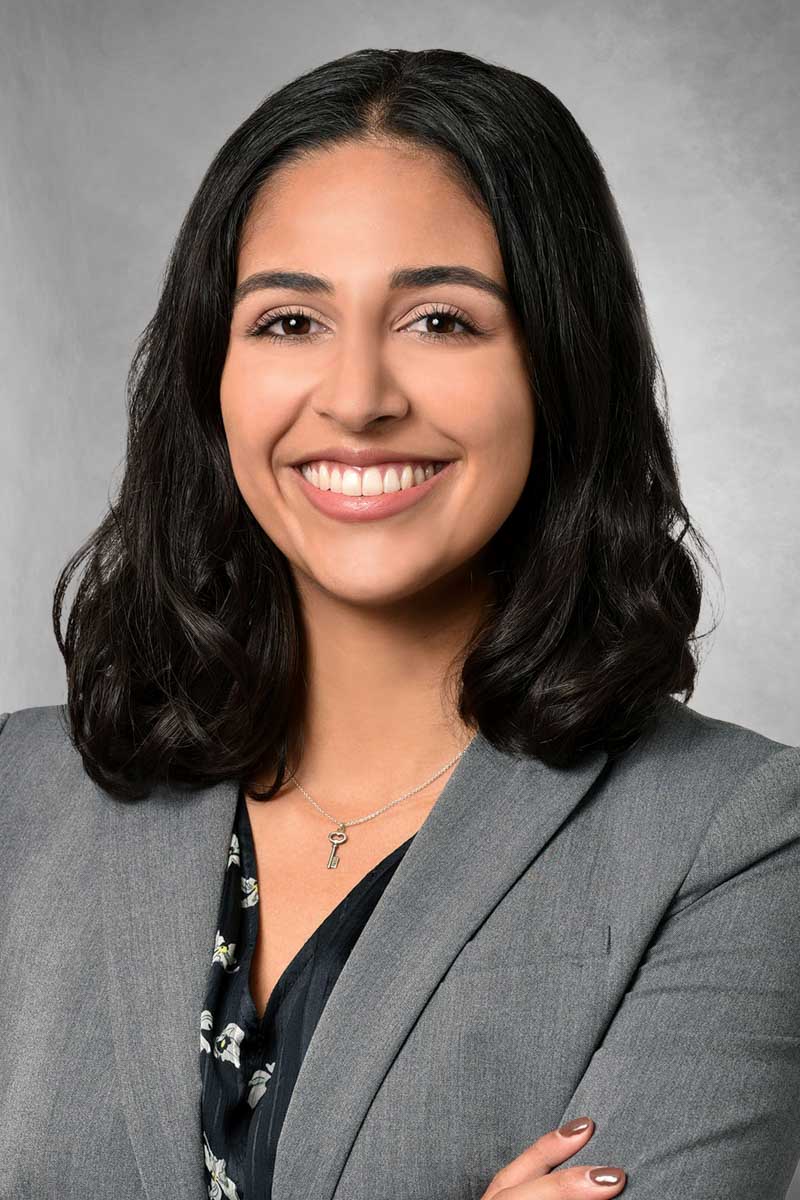 Madeline de Gouvea Pinto Headshot