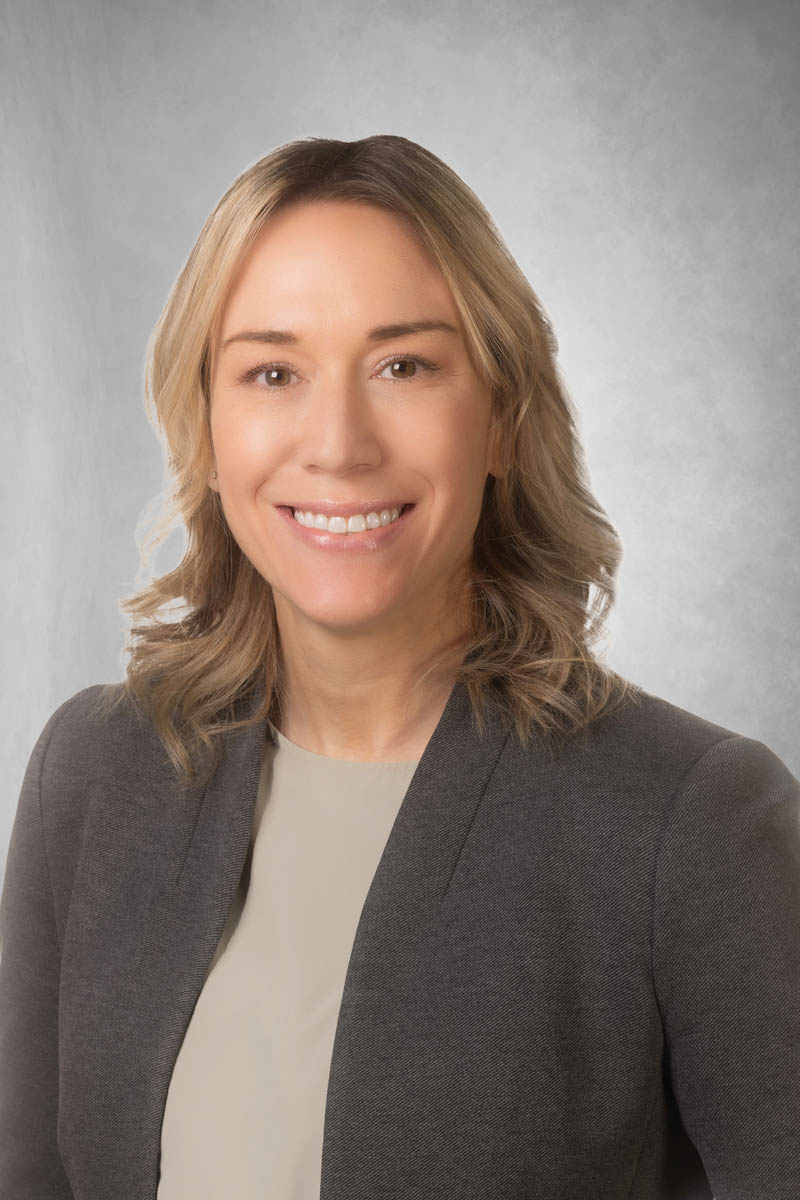 Rebecca Murray Headshot