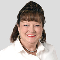 Heather Evers headshot